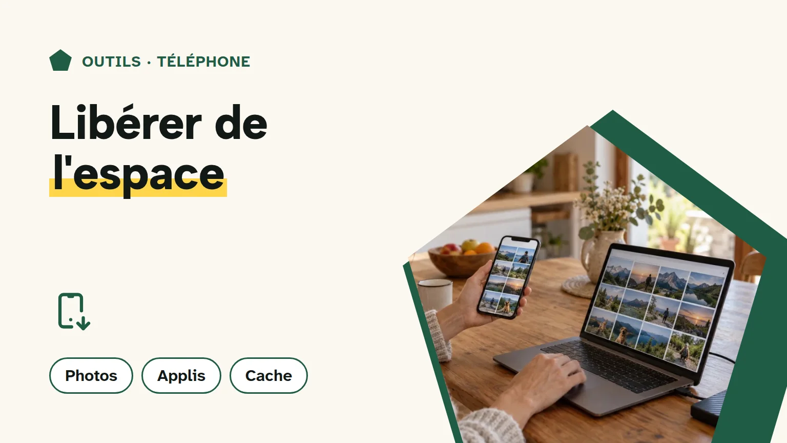 Couverture « Libérer de l'espace » : une adulte vérifie ses photos sur un ordinateur avant de nettoyer son téléphone.